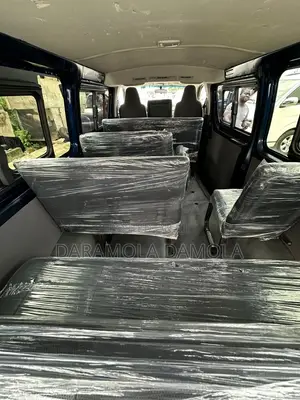 Toyota HiAce 2012 Blue
