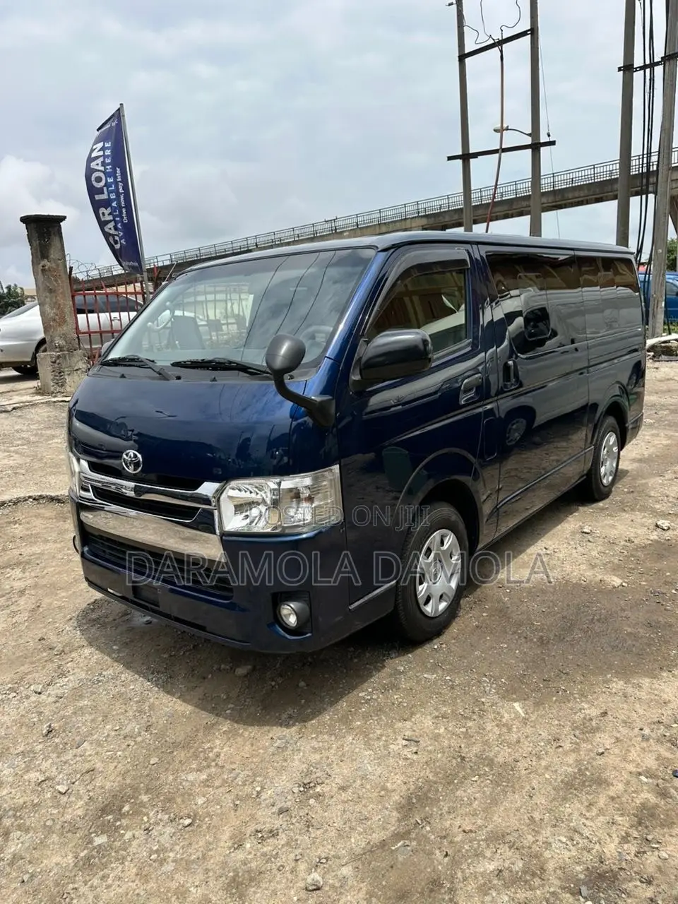 Toyota HiAce 2012 Blue