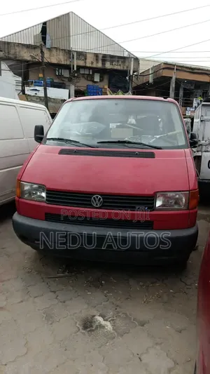 Volkswagen Transporter 2004 Red