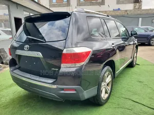Toyota Highlander 2012 Black
