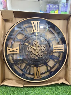 Stylish Black and Gold Mechanical Moving-Gear Wall Clock