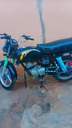 TVS HLX Plus ES 2025 Black