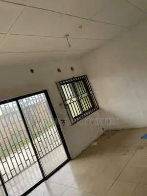 4bdrm Bungalow in Oluyole for rent