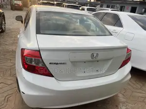 Honda Civic 2012 White