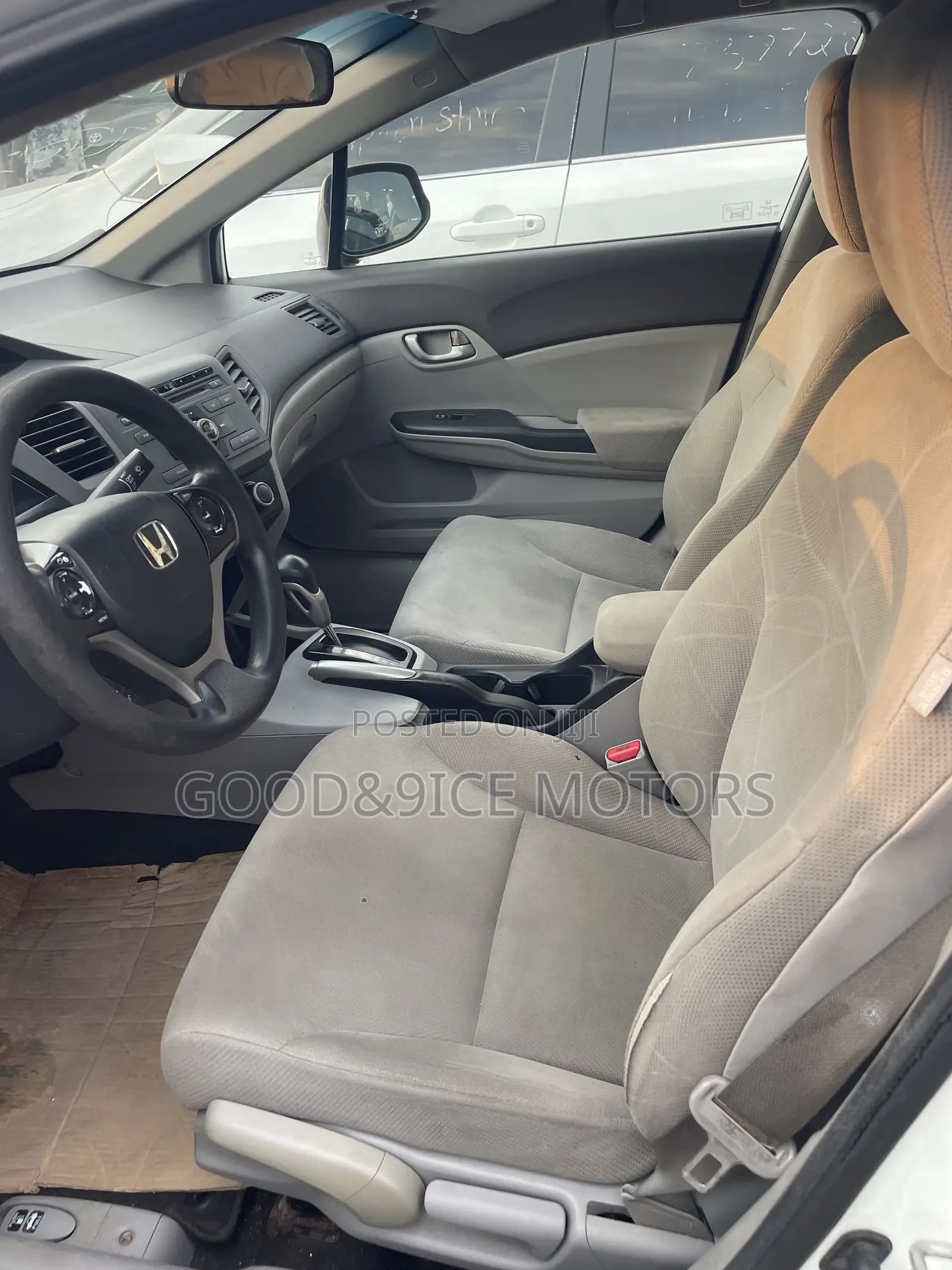 Honda Civic 2012 White
