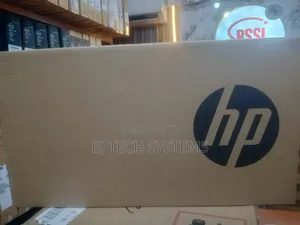 New Laptop HP 250 G10 8GB Intel Core i5 SSD 512GB