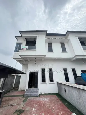 2bdrm Duplex in Chevron for rent