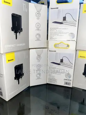 Baseus 17W UK 3-USB Ports Compact Charger