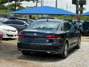 Volkswagen Passat 2.0T S 2020 Blue