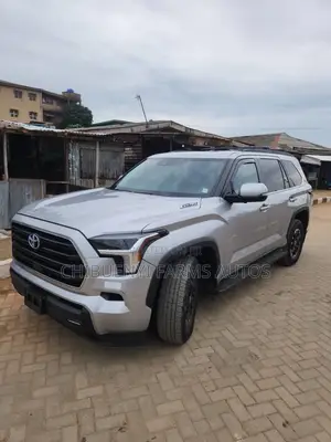 Toyota Sequoia 2024 Silver