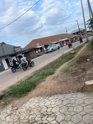 4bdrm Bungalow in Odo Ona Kekere, Akala Express for sale