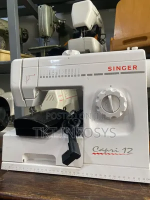 SINGER CAPRI 12 Tabletop Machine