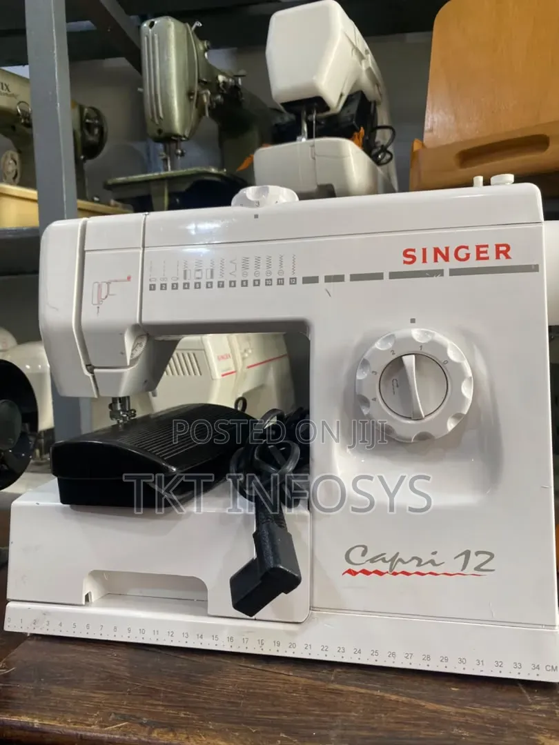 SINGER CAPRI 12 Tabletop Machine