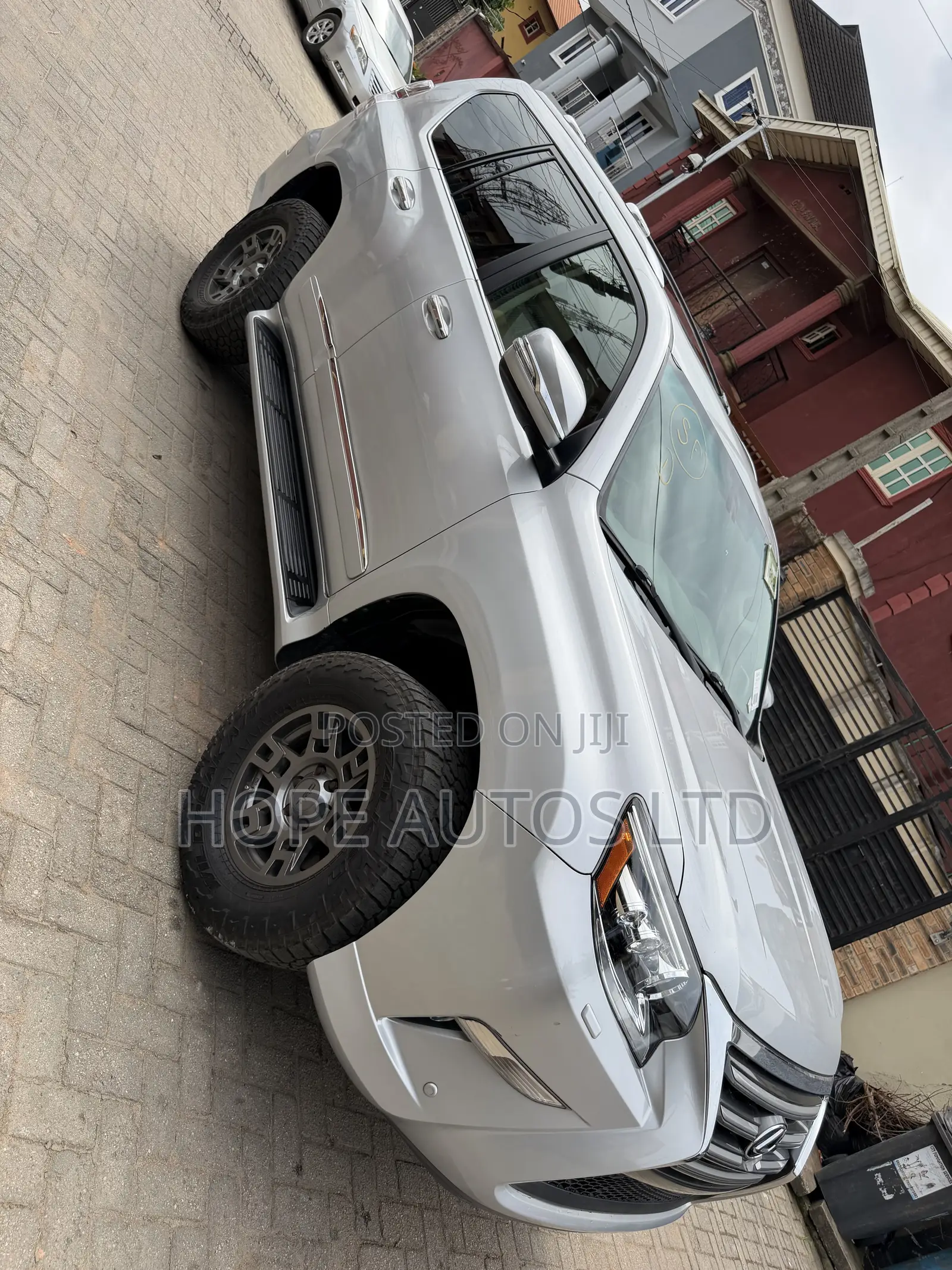 Lexus GX 460 2012 Silver