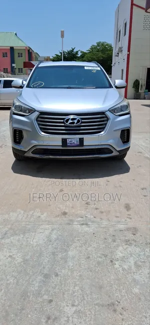 Hyundai Santa Fe 2017 Silver
