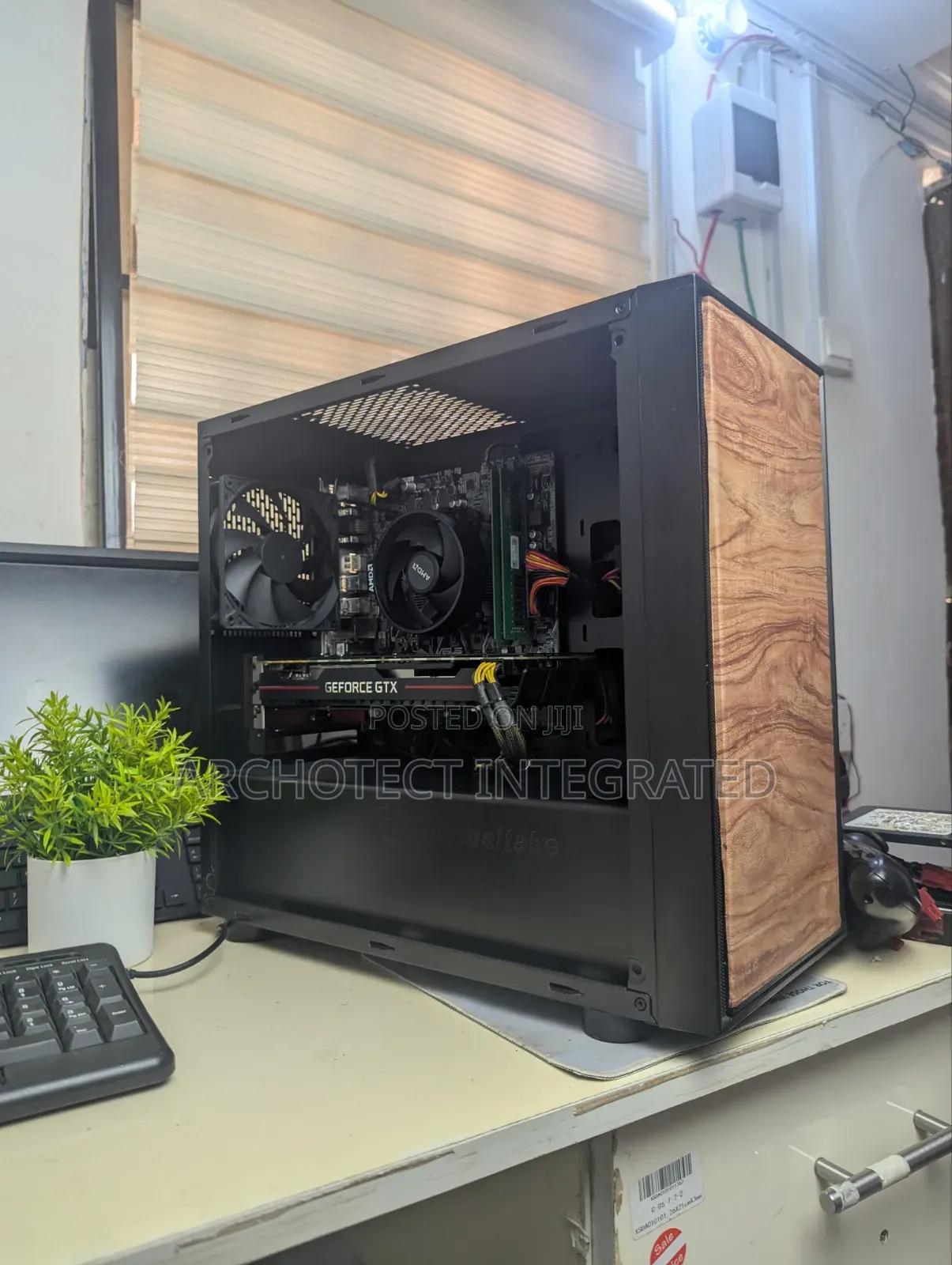 Desktop Computer 16GB AMD Ryzen 5 SSD 512GB