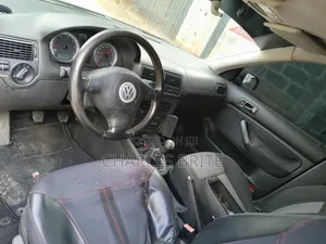 Volkswagen Golf 2004 Black