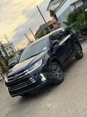 Toyota Highlander XLE V6 4x2 (3.5L 6cyl 6A) 2016 Blue