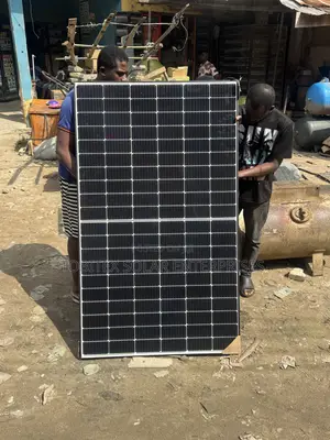Trina Solar Panels 550watts 120cells