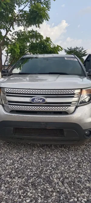 Ford Explorer 2012 Silver
