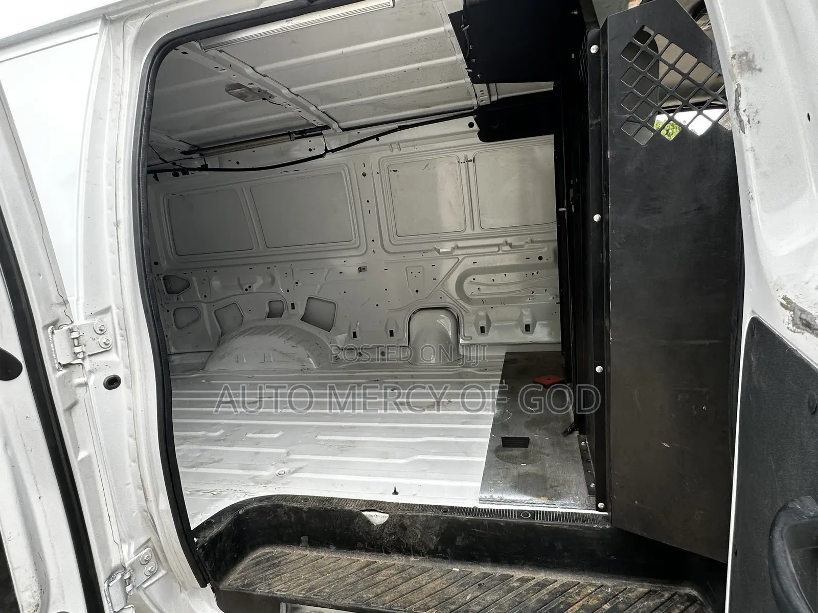Ford E350 2014 White