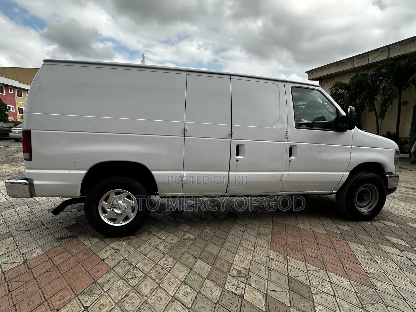 Ford E350 2014 White