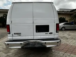 Ford E250 2014 White