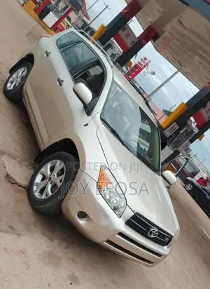 Toyota RAV4 2008 Gold