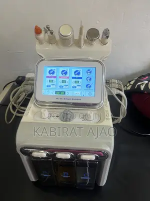7-in-1 Hydro Facial / H2O2 Small Bubble Facial Machine