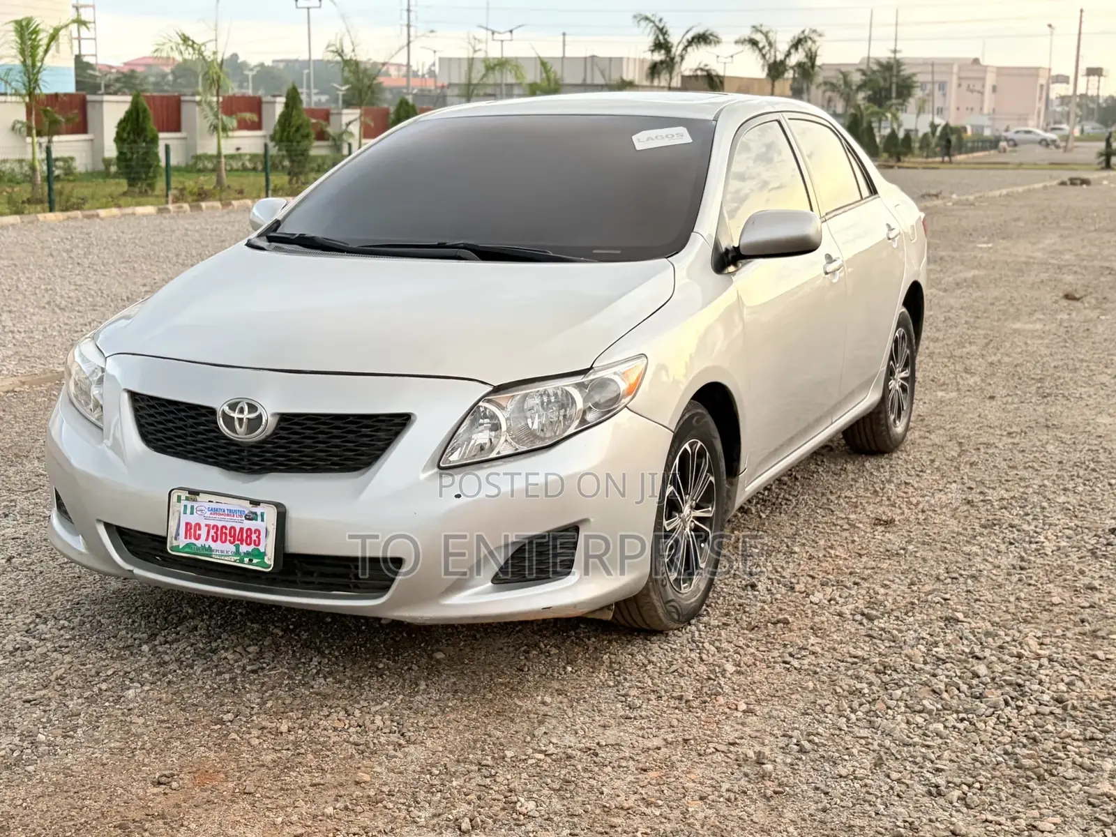 Toyota Corolla 2010 Silver