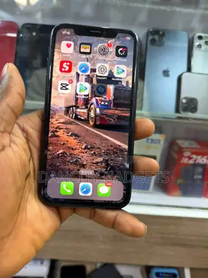Apple iPhone XR 64 GB Black