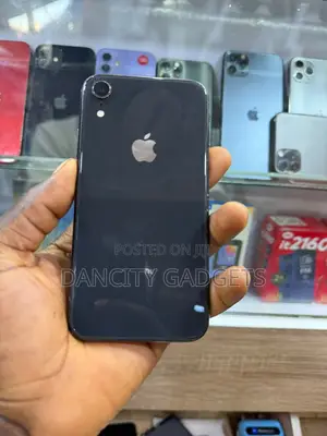 Apple iPhone XR 64 GB Black