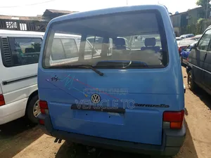 Volkswagen Transporter 2002 Blue
