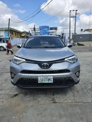 Toyota RAV4 Platinum AWD (2.5L 4cyl 6A) 2017 Silver