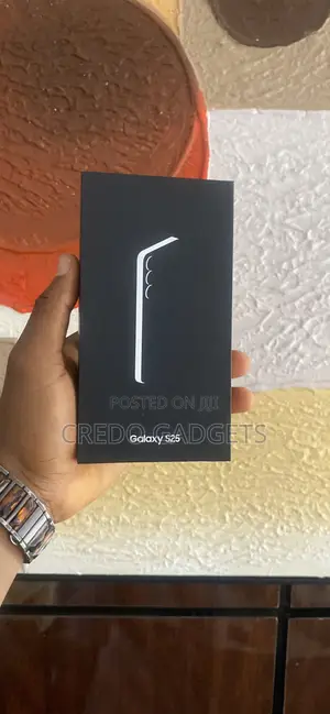 New Samsung Galaxy S25 256 GB Blue