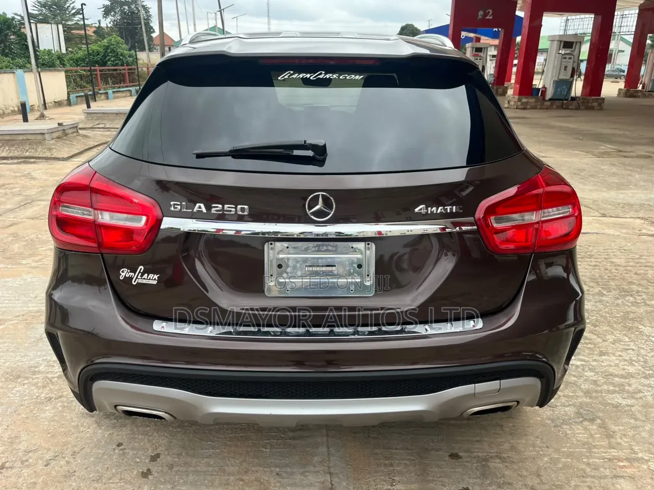 Mercedes-Benz GLA-Class 2015 Brown