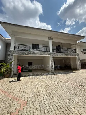3bdrm Block of Flats in Maitama for rent