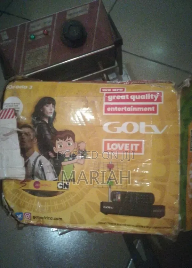 Bedside Fridge,electric Deep Fryer,Gotv Decoder Antenna and Remote