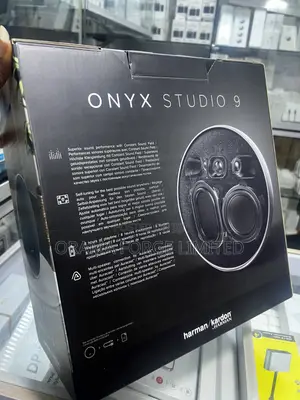 Onyx Studio 9