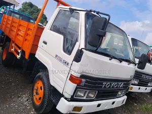 🚛🔥 Toyota Dyna 200 for Sale — Clean & Ready for Work! 🔥🚛
