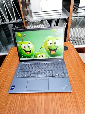Laptop Lenovo ThinkPad T14s G4 16GB Intel Core i7 SSD 512GB