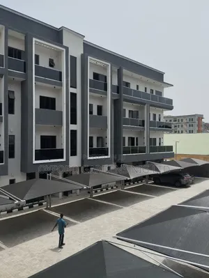 3bdrm Townhouse/Terrace in Oniru Estate for sale