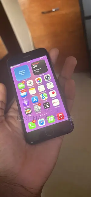 Apple iPhone SE (2020) 64 GB Black