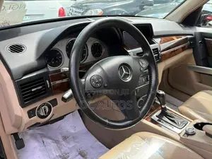 Mercedes-Benz GLK-Class 2011 Black
