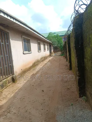 6bdrm House in Benin City for sale