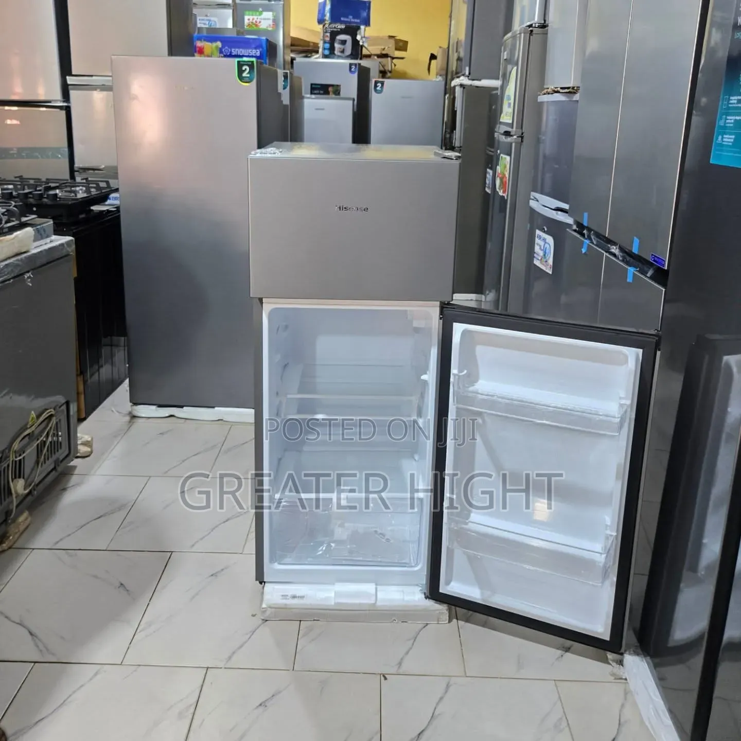 Hisense Double Door Refrigerator 
Model: Ref172dr
Gross Volume: 124l