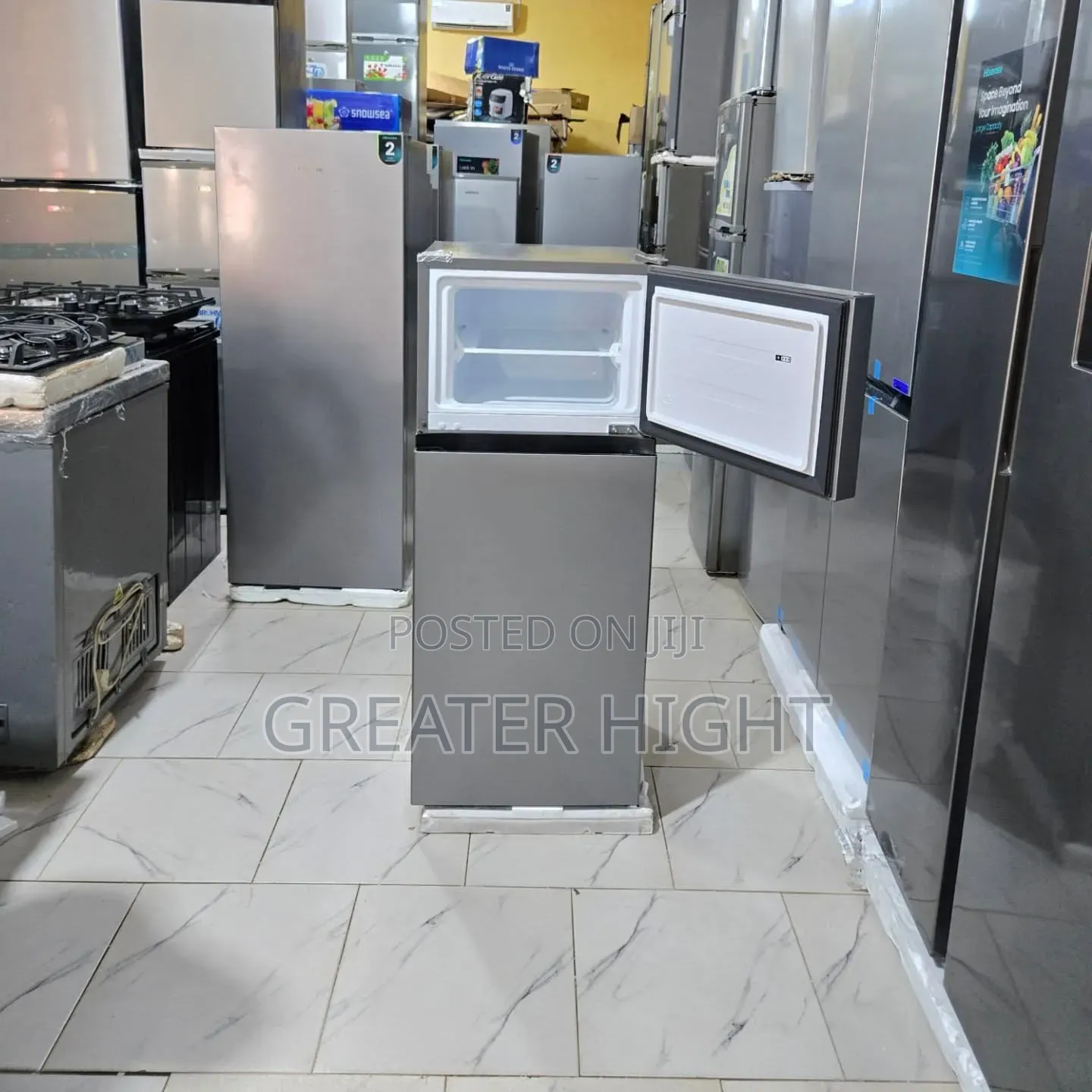 Hisense Double Door Refrigerator 
Model: Ref172dr
Gross Volume: 124l