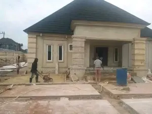 Exterior House Painting Finishing
