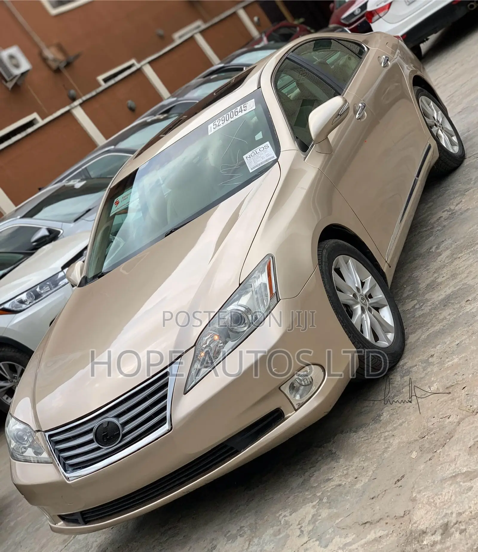 Lexus ES 350 2012 Gold