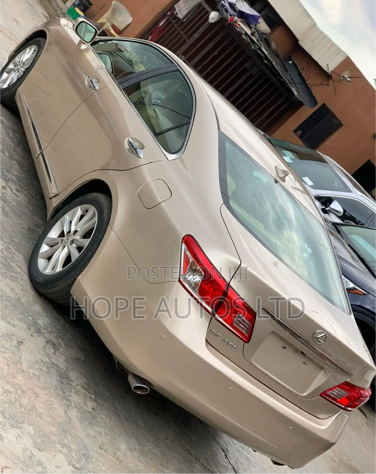 Lexus ES 350 2012 Gold